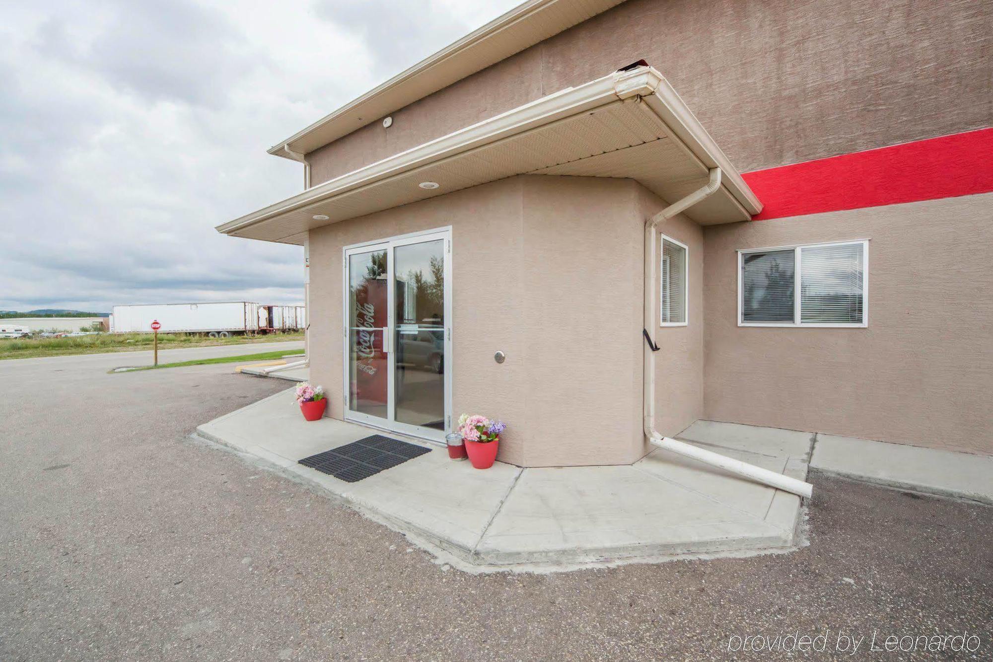 Econo Lodge Inn & Suites Innisfail エクステリア 写真