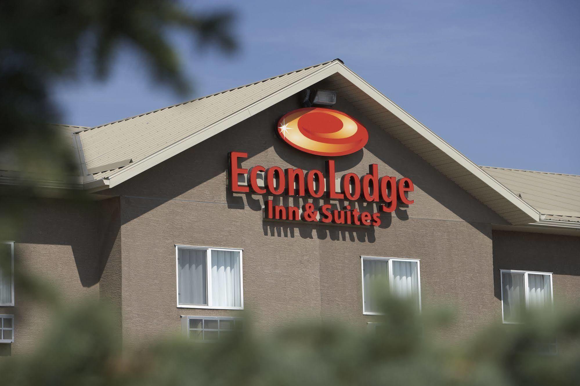 Econo Lodge Inn & Suites Innisfail エクステリア 写真